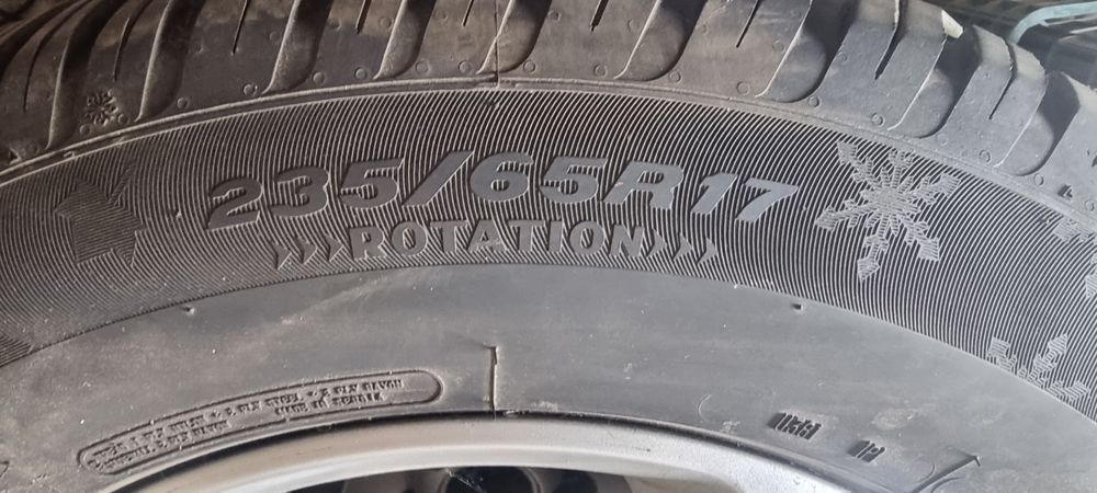 235 65 17 jante toareg