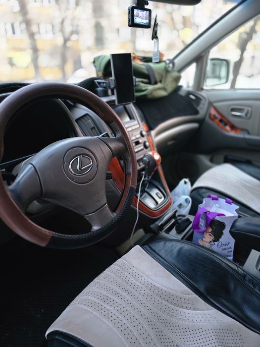 Продам Lexus rx 300