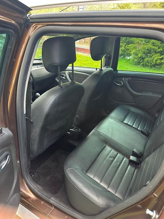 Dacia Duster Prestige 2015 4x4 1.6 benzina Navi/Incalzire scaune/Piele