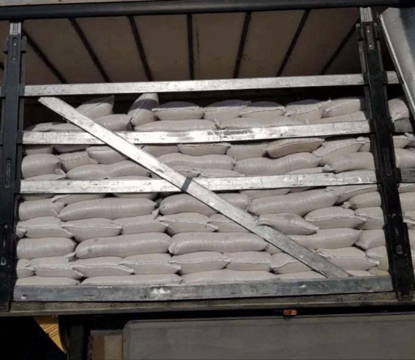 Tarata si faina de vanzare