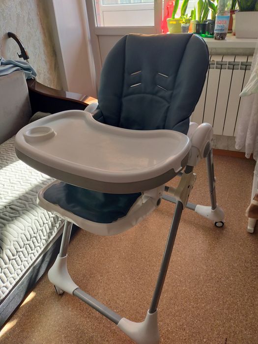 Продам стульчик для кормления