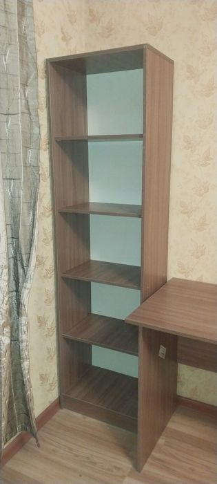 Продам тройку Кресло,Шкаф,Стол