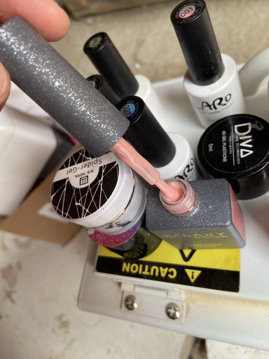 гелевые лаки продаются