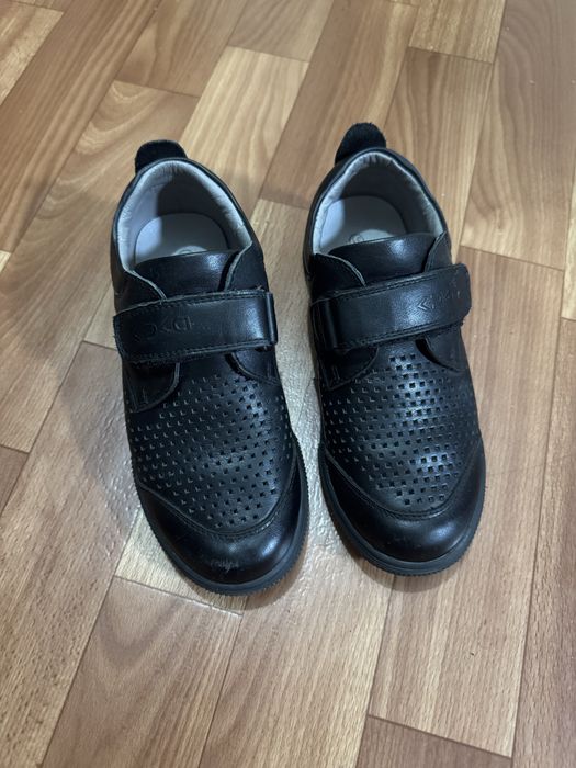 Продам мокасины для мальчиков