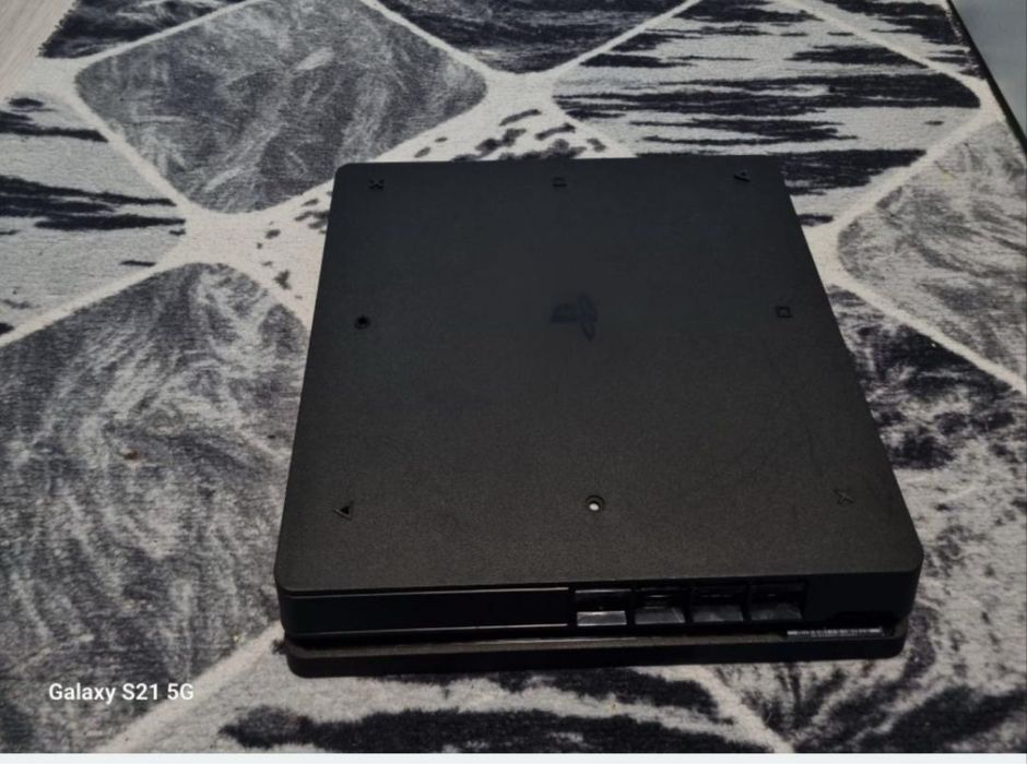 PlayStation 4 slim
