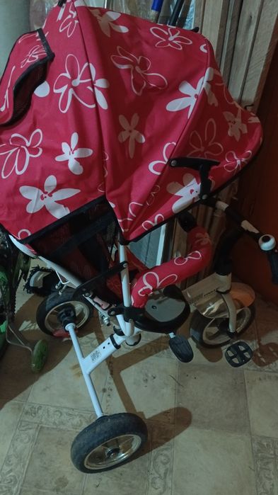 Детский велосипед с родительской ручкой