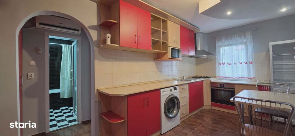 Ap 2 cam. decomandat de închiriat, str. Moldovei