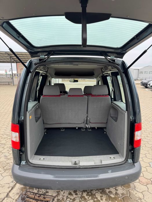 Vand Volkswagen Caddy anul 2008 2.0 benzina impecabil INMATRICULAT