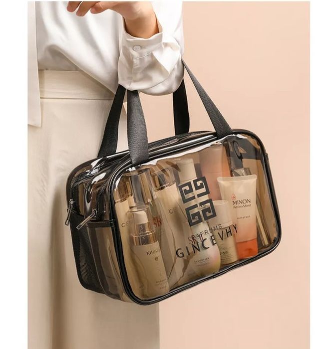 Продам Косметичку