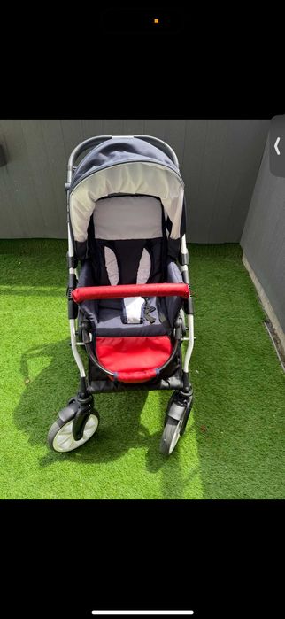 Vând căruț 3 în 1.Landoul și scoică sunt noi (nefolosite).