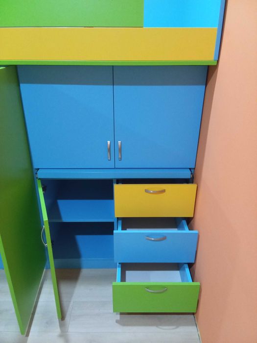 Две легла 4в1 в отлично състояние!