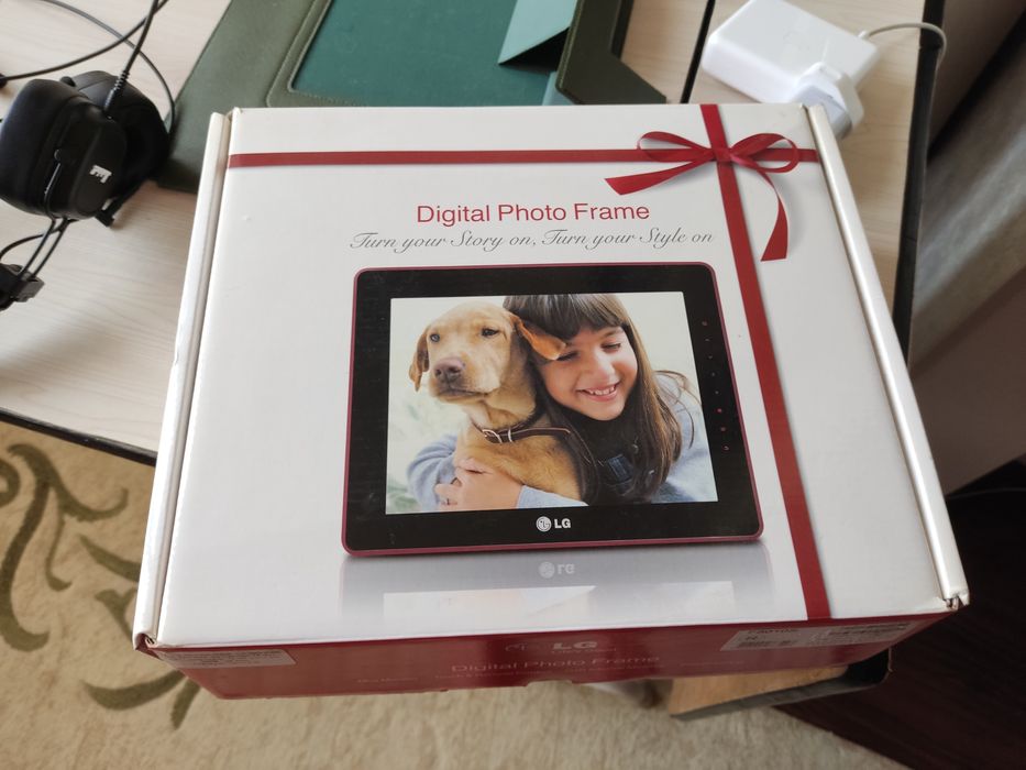 Продам цифровую фоторамку