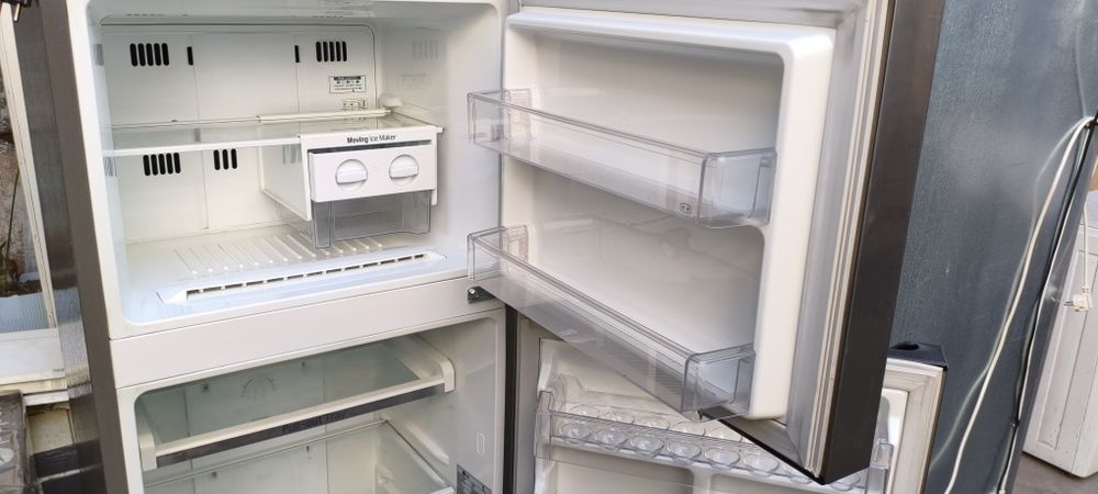 Продается холодильник Lg