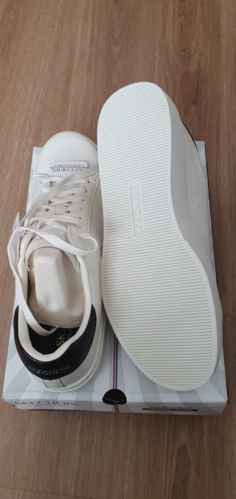 Skechers court classics обувки