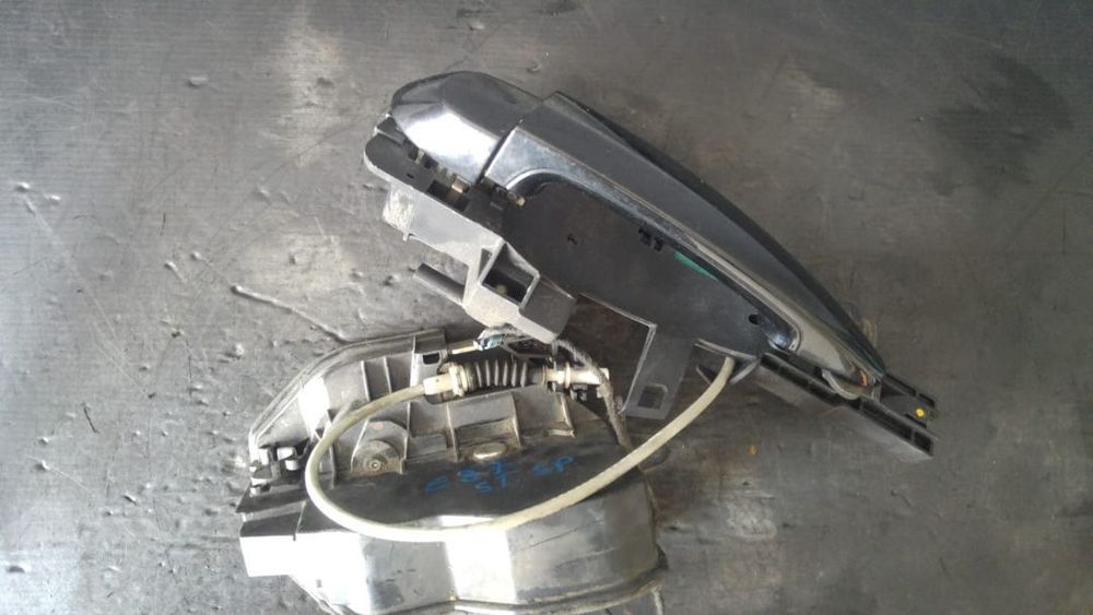 broasca cu maner usa stanga spate bmw e87 7202147