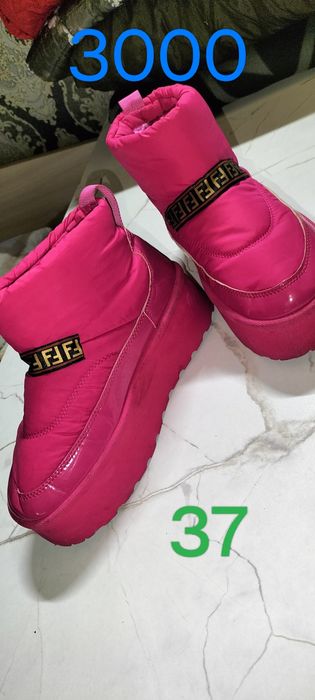 Продам обувь женскую