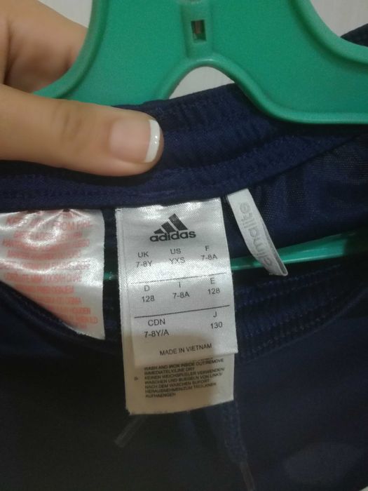 Оригинални детски къси панталонки Adidas 5, 6, 7г