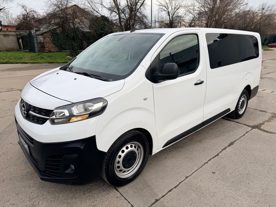 Opel Vivaro-9 locuri-an 2021-lunga-clima fata/spate-proprietar de nou!
