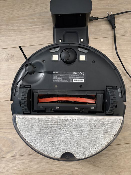 Моющий робот-пылесос Dreame