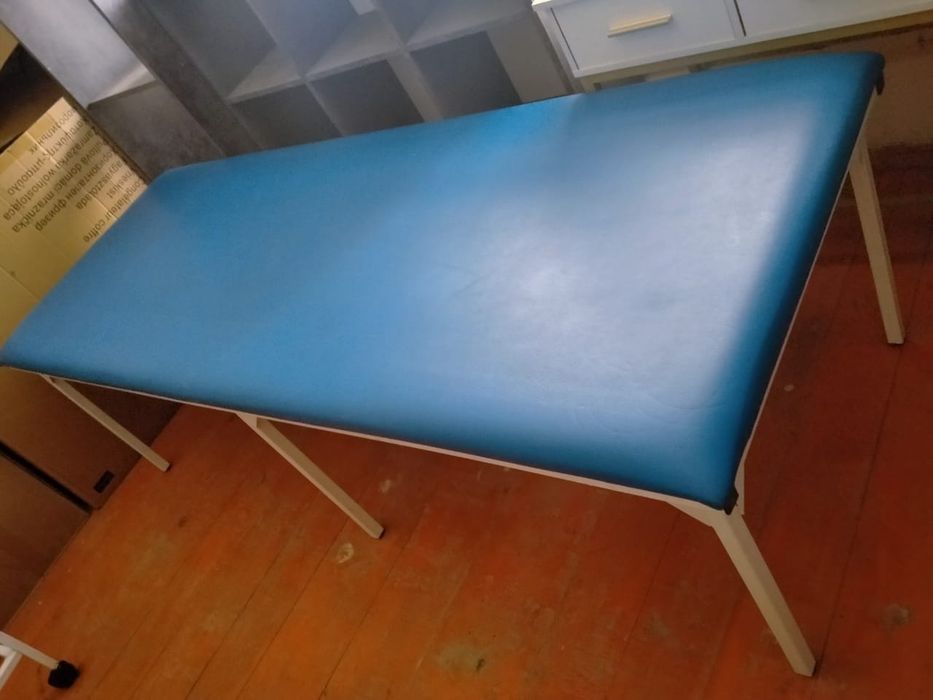 Кушетка медицинская