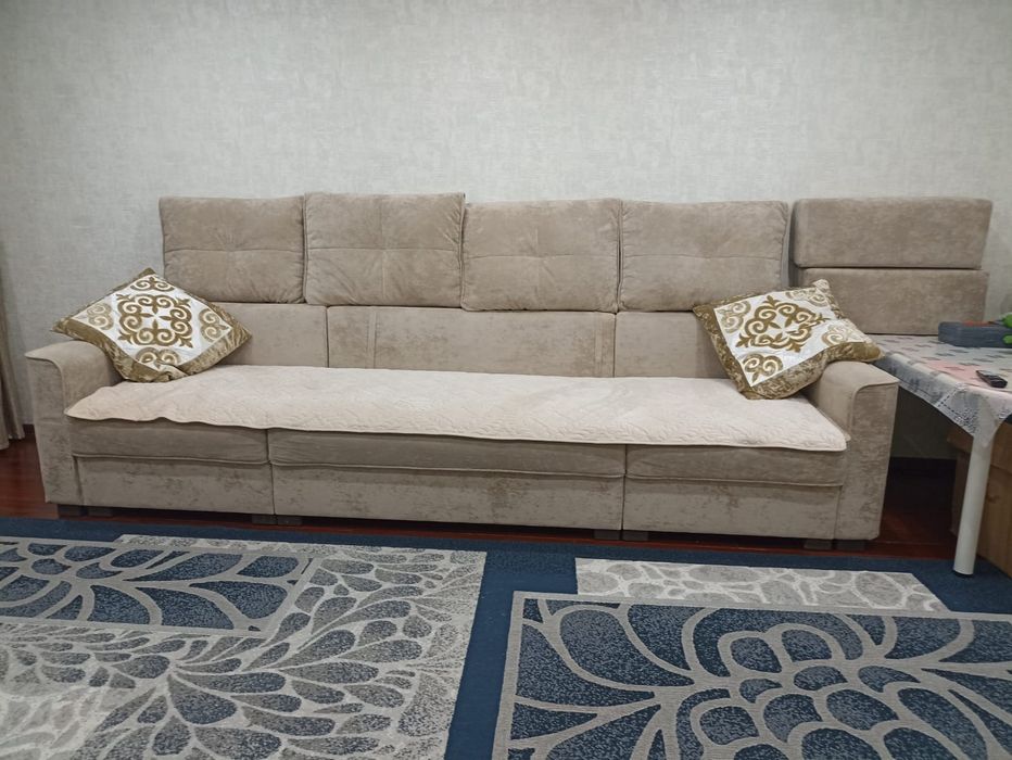 Продам диван 3 метра