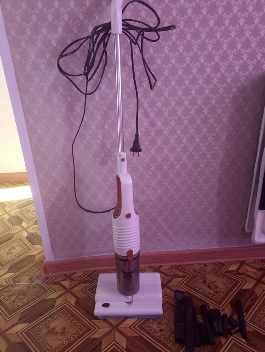 Пылесос продам .