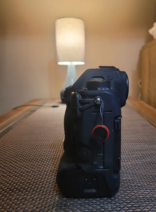 Vand Nikon Z9 si accesorii