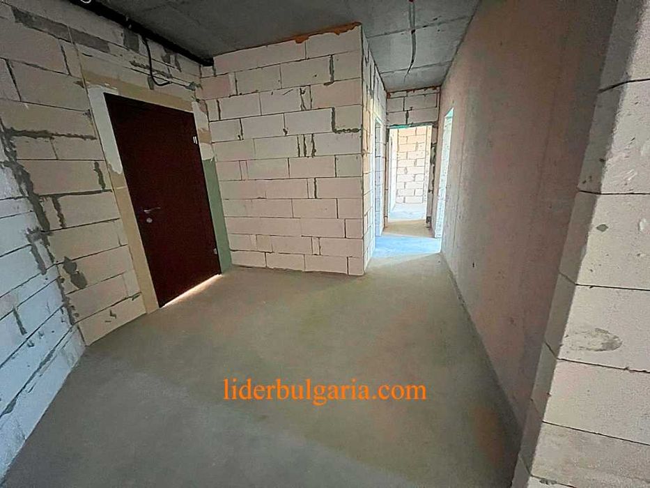 Продава се Тристаен апартамент в к.к. Слънчев бряг - 162 кв.м за 741 €/кв.м - Снимка #5