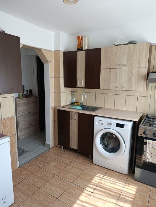 Vând apartament situat central