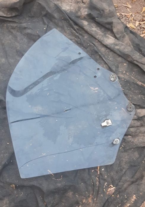 Стекло боковое на windom