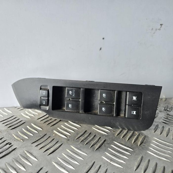 Butoane comanda geamuri electrice Chevrolet Captiva C100, C140