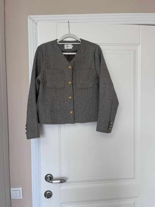 Кастюм 42-44 размер сатылады