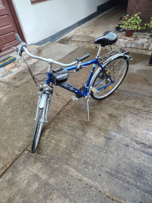 Vând bicicleta cu roti mari