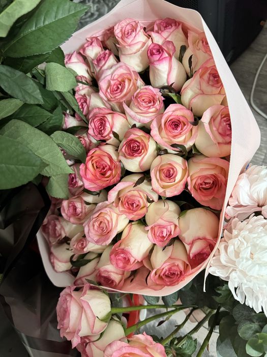 Продам цветы , свежие , им только один день