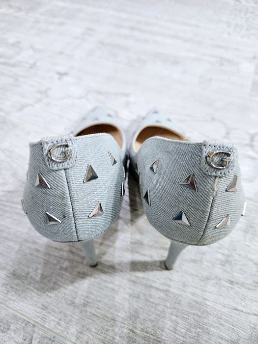 Обувки на ток Guess / Гес