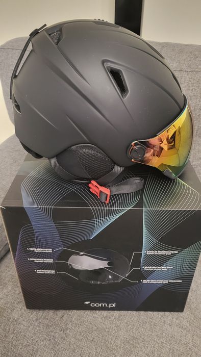 Casca de schi, impecabila,  noua