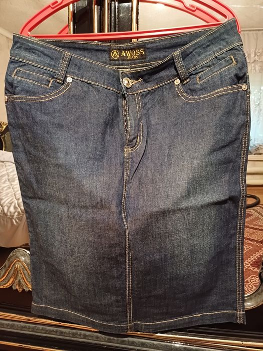 Продам женскую юбку