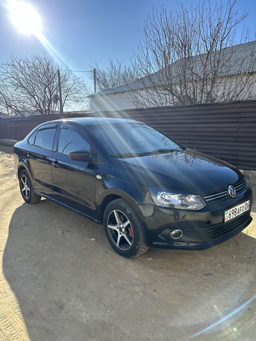 Volkswagen Polo седан 2011 год