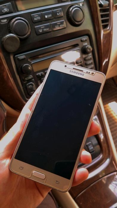 Samsung Galaxy J5 2016