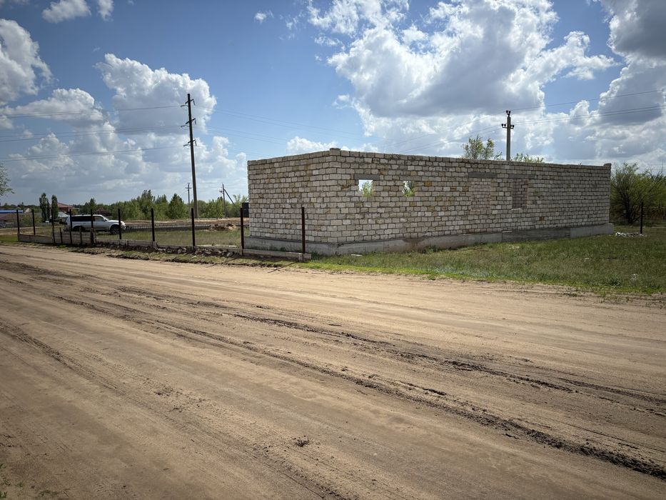 Салынып жатқан үй сатылады