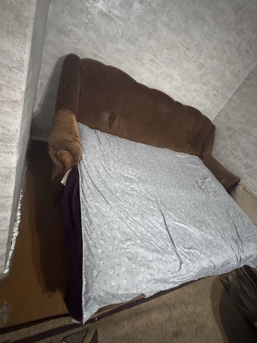 Отдам даром диван