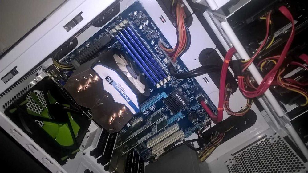 Servicii - Software, Hardware, IT și mai multe