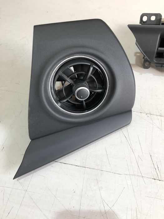 Grile aerisire toyota auris