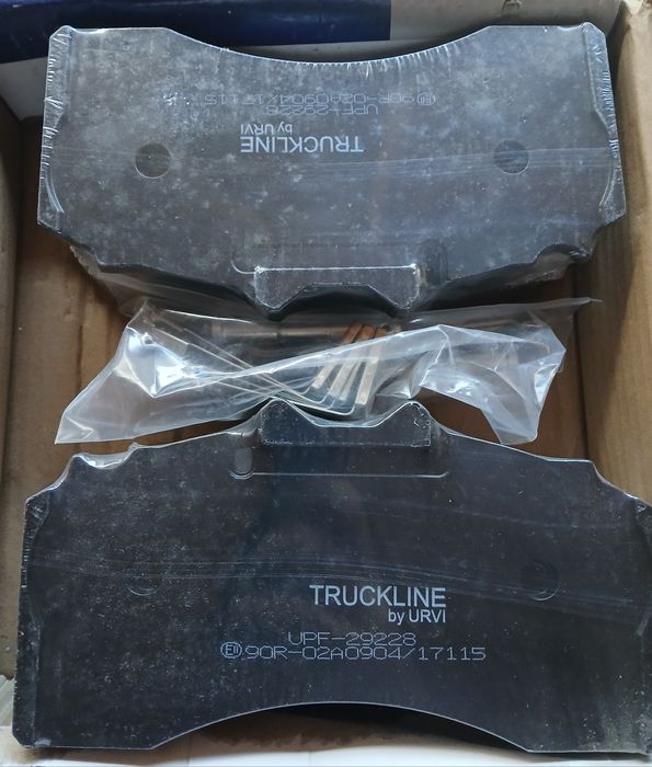 Placute de frana Volvo fh/fm/fl ani 1998-2018 3 seturi noi