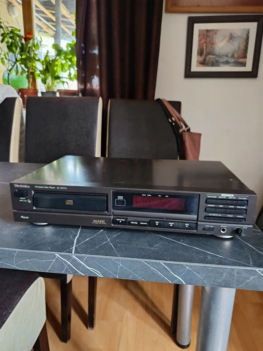 Technics, casetofon deck RS 565 PXS Cap, și compact disc player SL P277A
