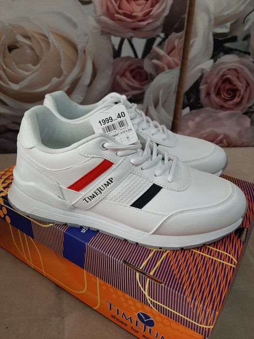 Продам Кроссовки мужские