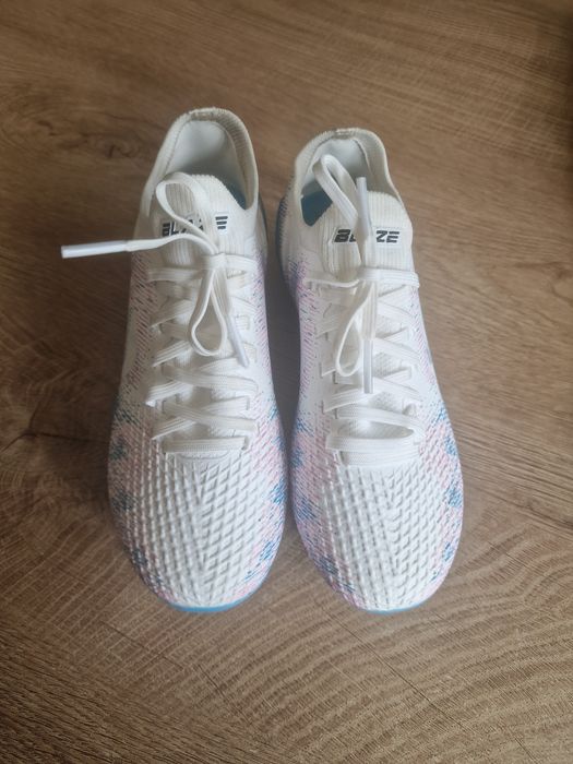 Детски бутонки Sondico Blaze Junior FG Football Boots и Врата. ръкавиц