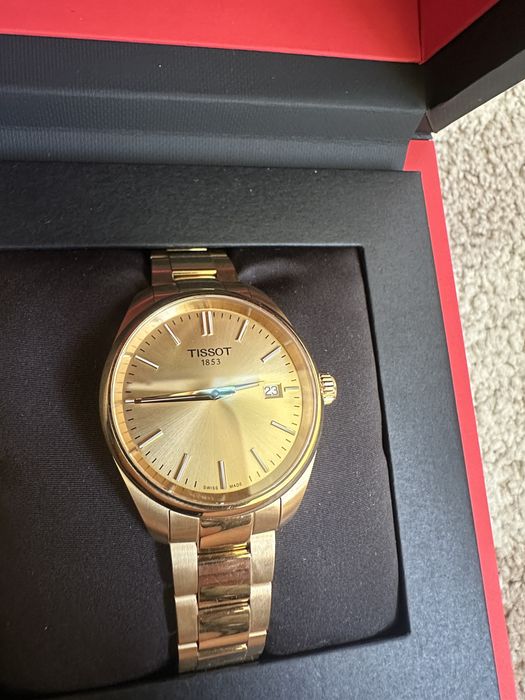 златен часовник Tissot