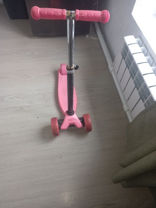 Продам детский самокат