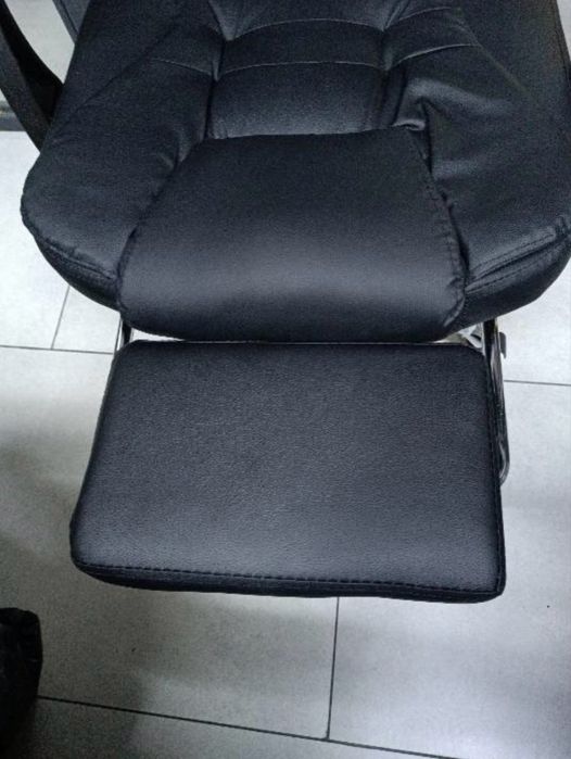 Продается офисное кресло новая